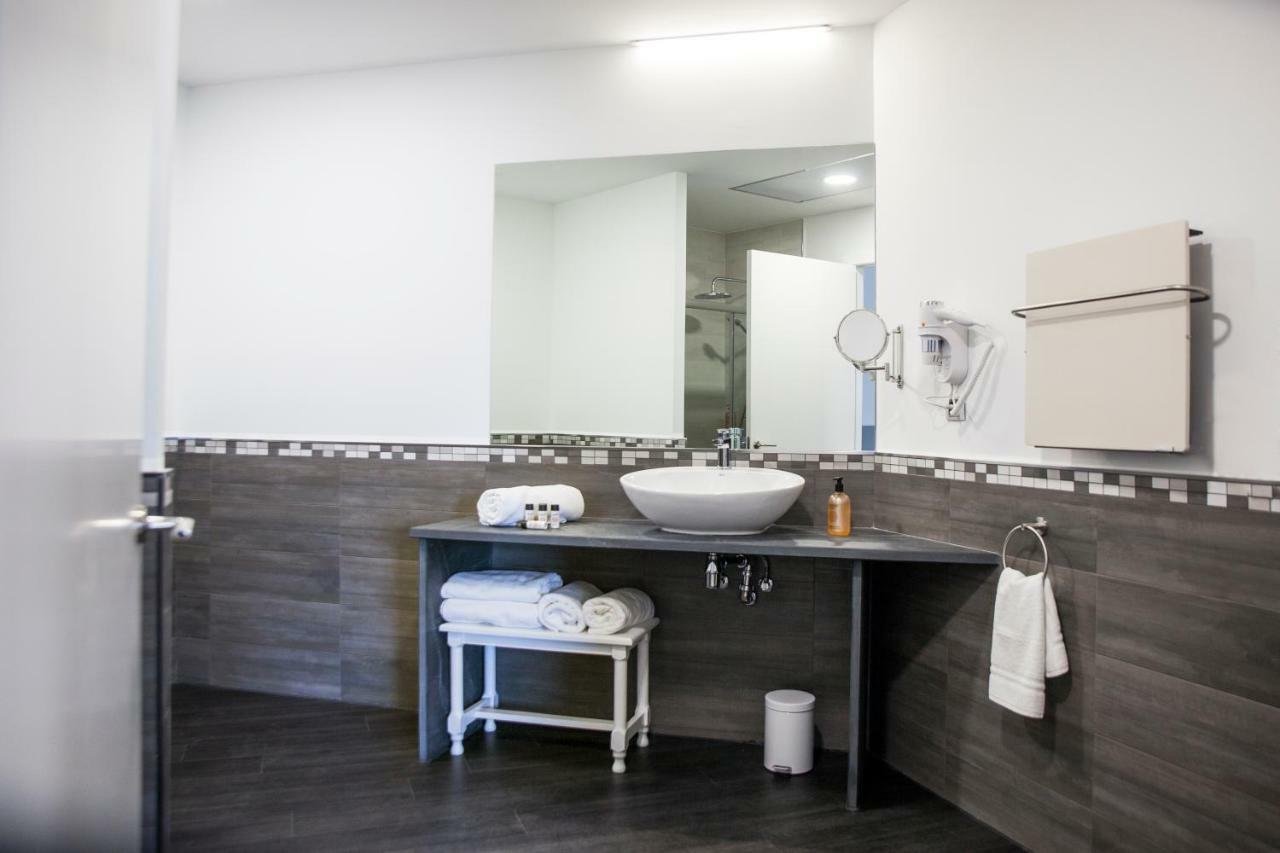 The Rock Suites & Spa Congosto Zewnętrze zdjęcie