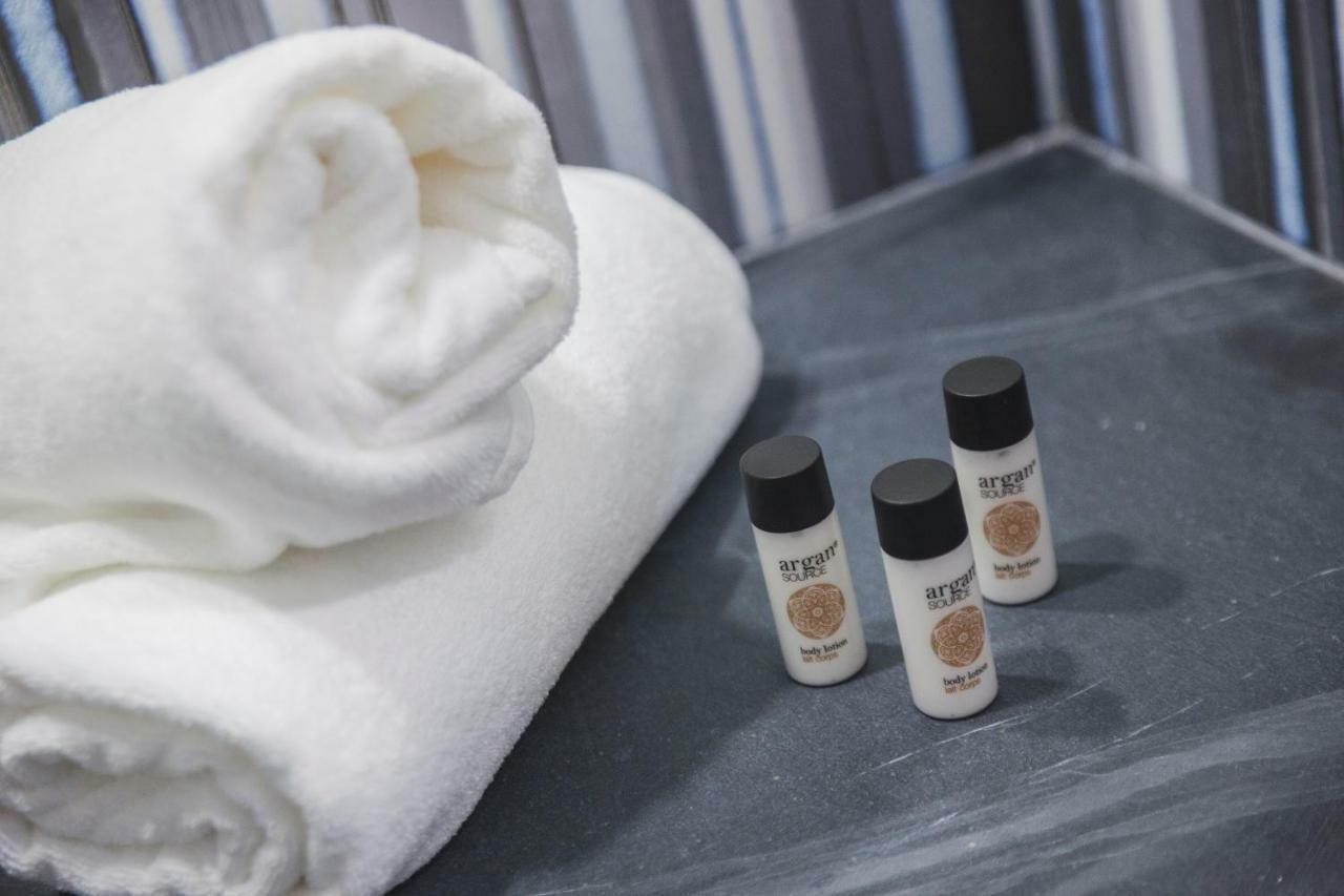 The Rock Suites & Spa Congosto Zewnętrze zdjęcie